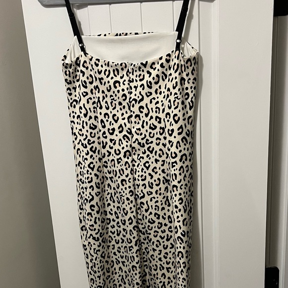 by Egreis - Hazel Leopard Dress Small - Picture 4 of 5